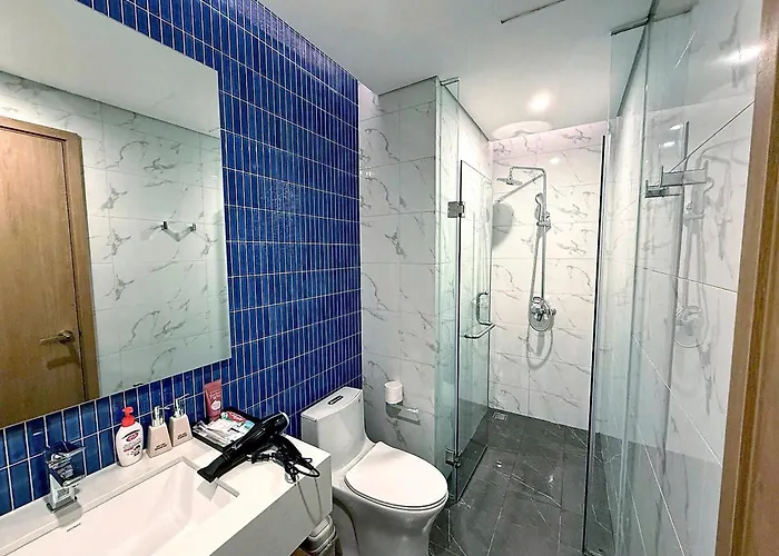 Sea View- Icon40 - Alacarte - New Life - 1 To 5 Bedrooms Căn hộ Hạ Long