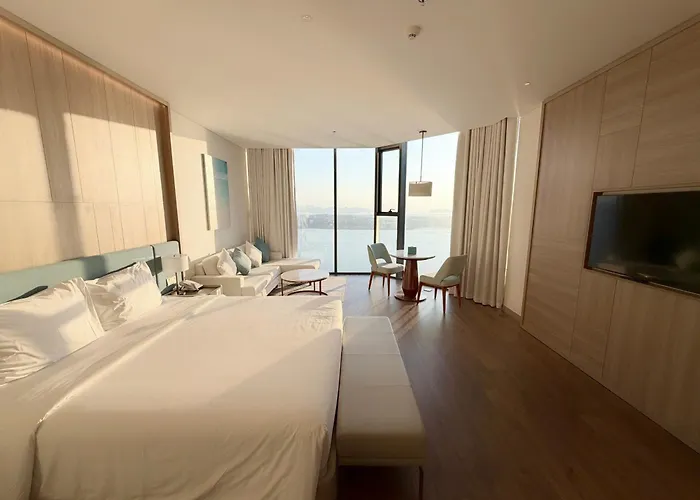 Sea View- Icon40 - Alacarte - New Life - 1 To 5 Bedrooms * Hạ Long