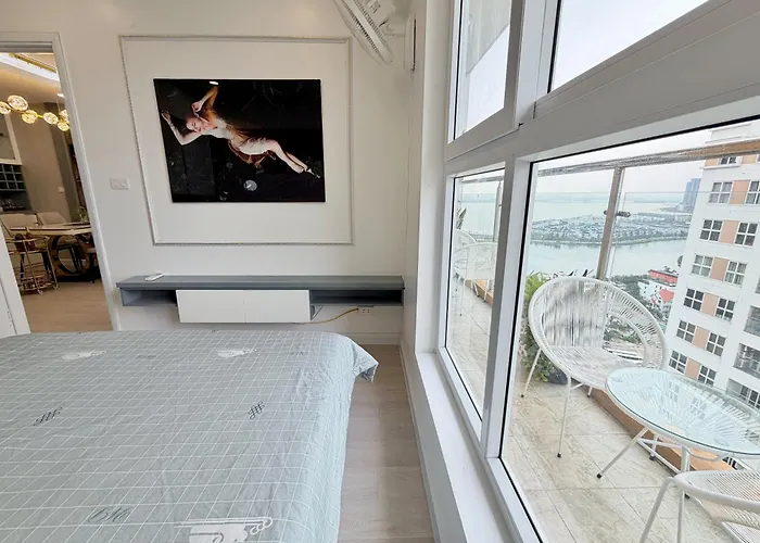 Sea View- Icon40 - Alacarte - New Life - 1 To 5 Bedrooms * Hạ Long
