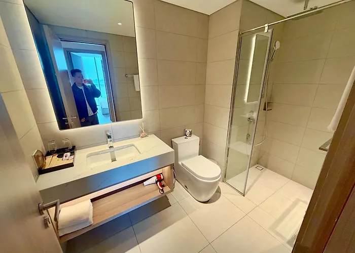 Sea View- Icon40 - Alacarte - New Life - 1 To 5 Bedrooms *