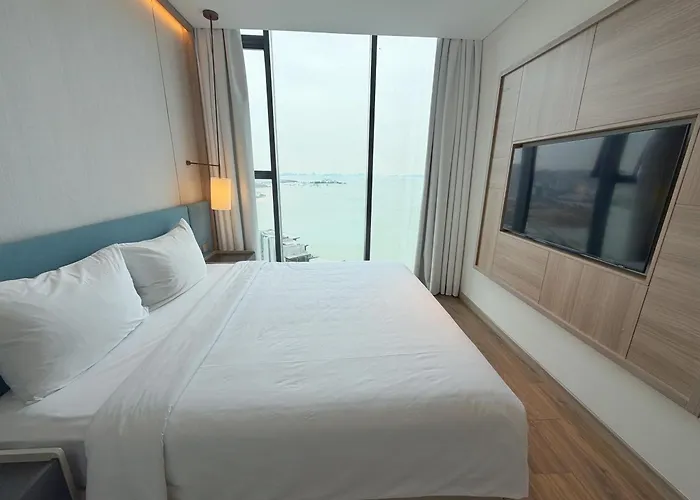 Sea View- Icon40 - Alacarte - New Life - 1 To 5 Bedrooms *
